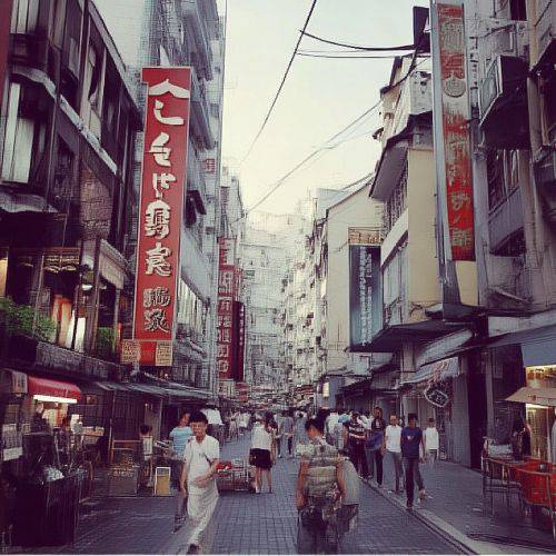 全网关注！软中华烟免税店能带几条“政策查询”