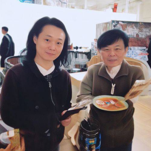 关注！非高仿正品中华烟批发一手货源“偷梁换柱”