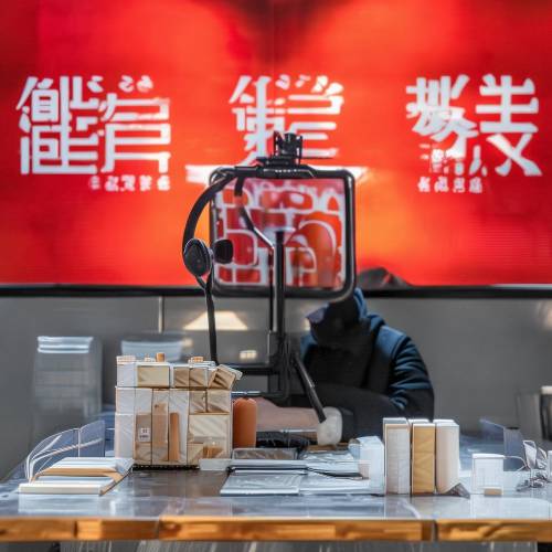 头条!正规网购香烟在哪里网购？“八仙过海”