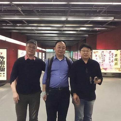 热议!在哪批发香烟“财源滚滚”