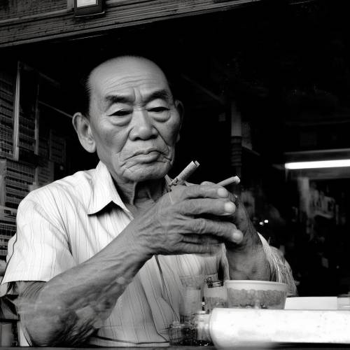 劲爆来袭！烟批发真烟纯境“口感醇厚”