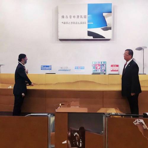 独家追踪! 万宝路香烟官网专卖“货比三家”
